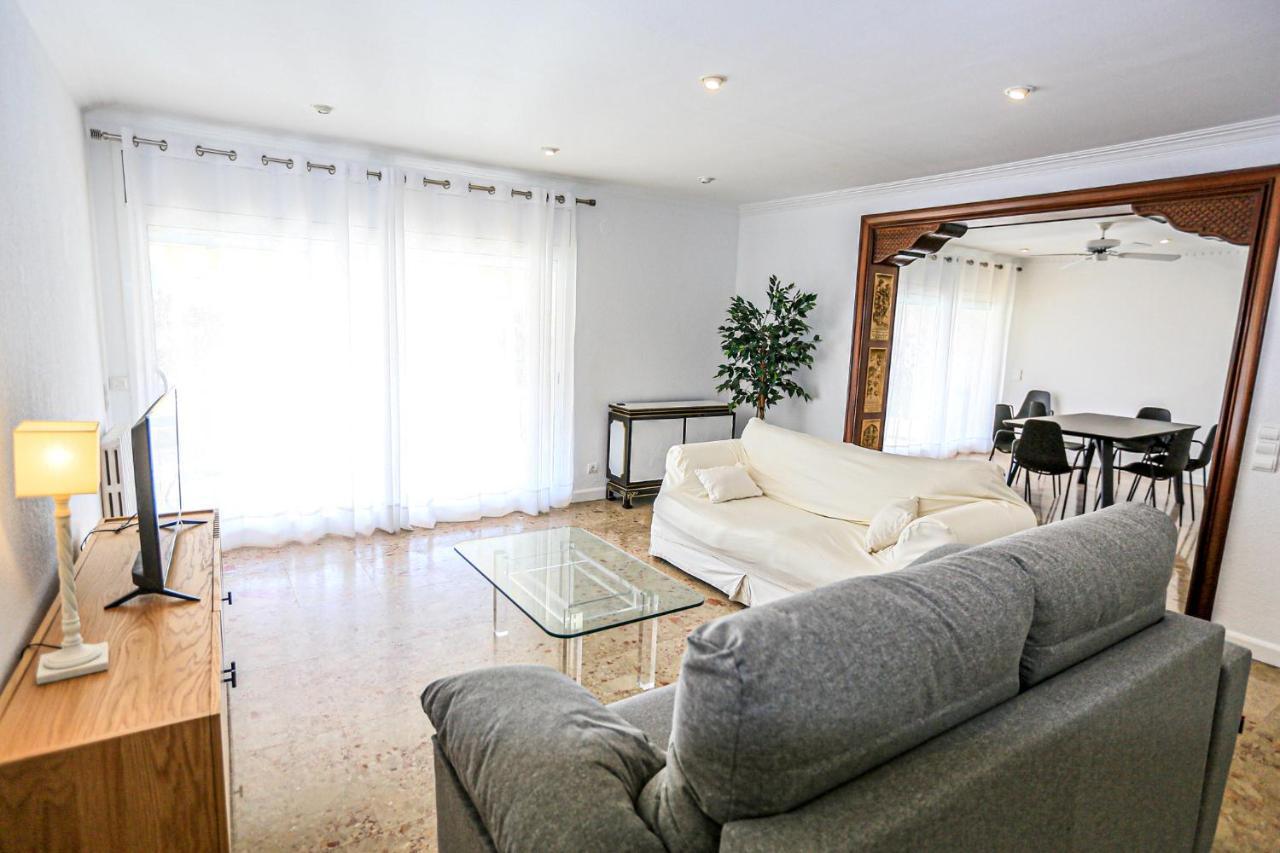 Aquarium - Only Families Apartment Cambrils Luaran gambar