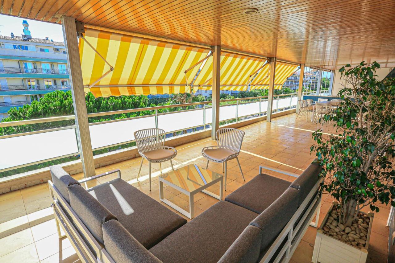 Aquarium - Only Families Apartment Cambrils Luaran gambar