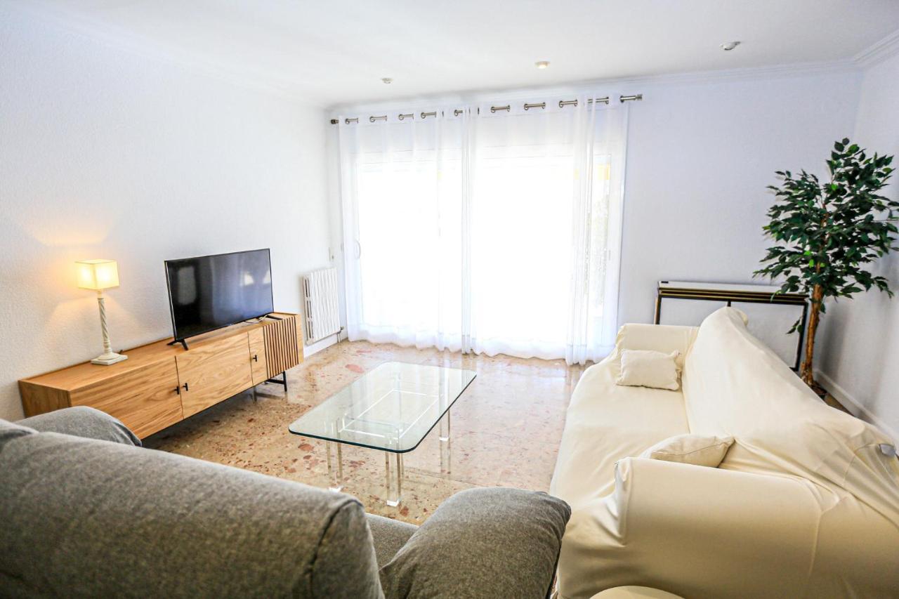 Aquarium - Only Families Apartment Cambrils Luaran gambar