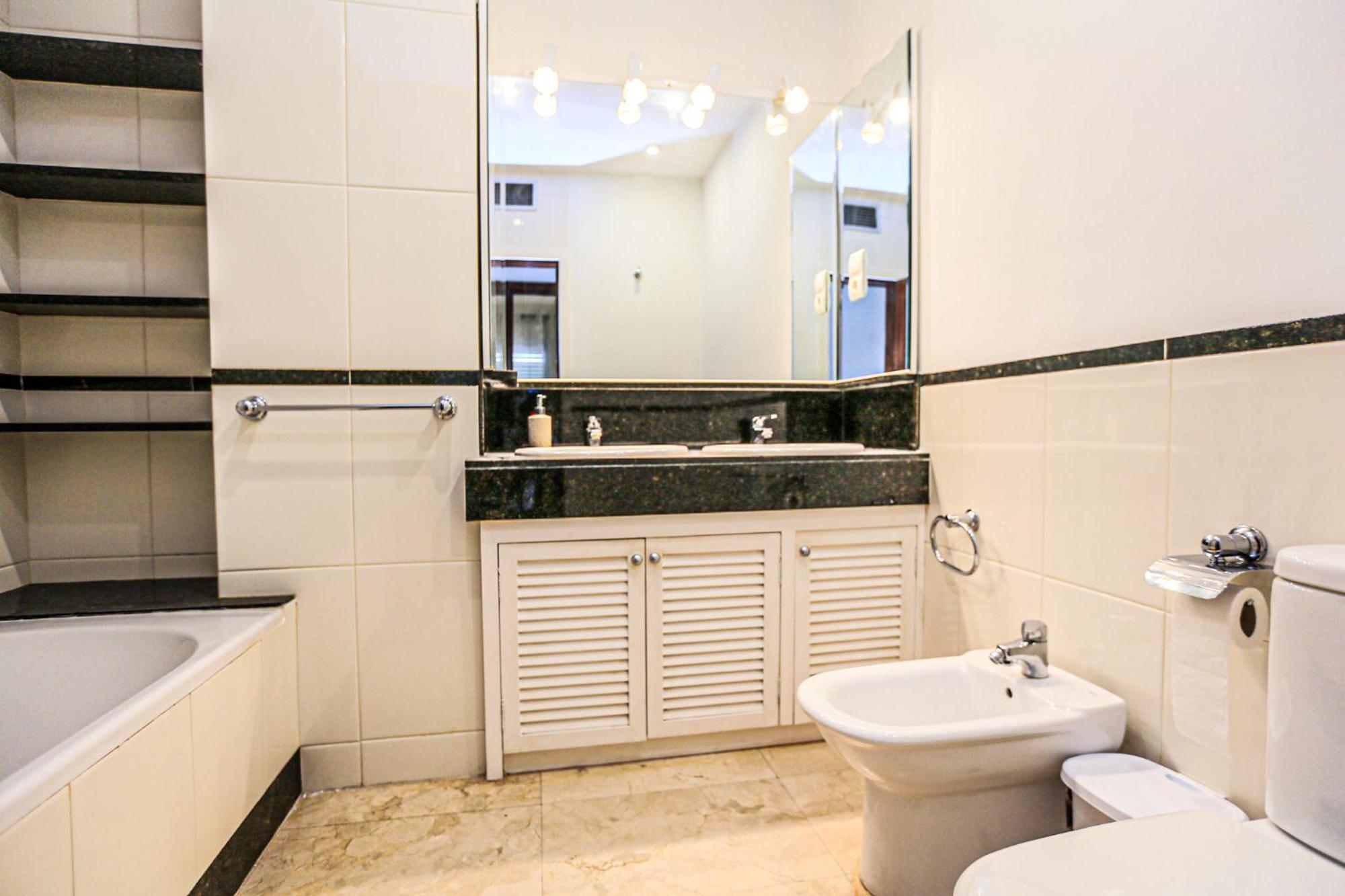 Aquarium - Only Families Apartment Cambrils Luaran gambar