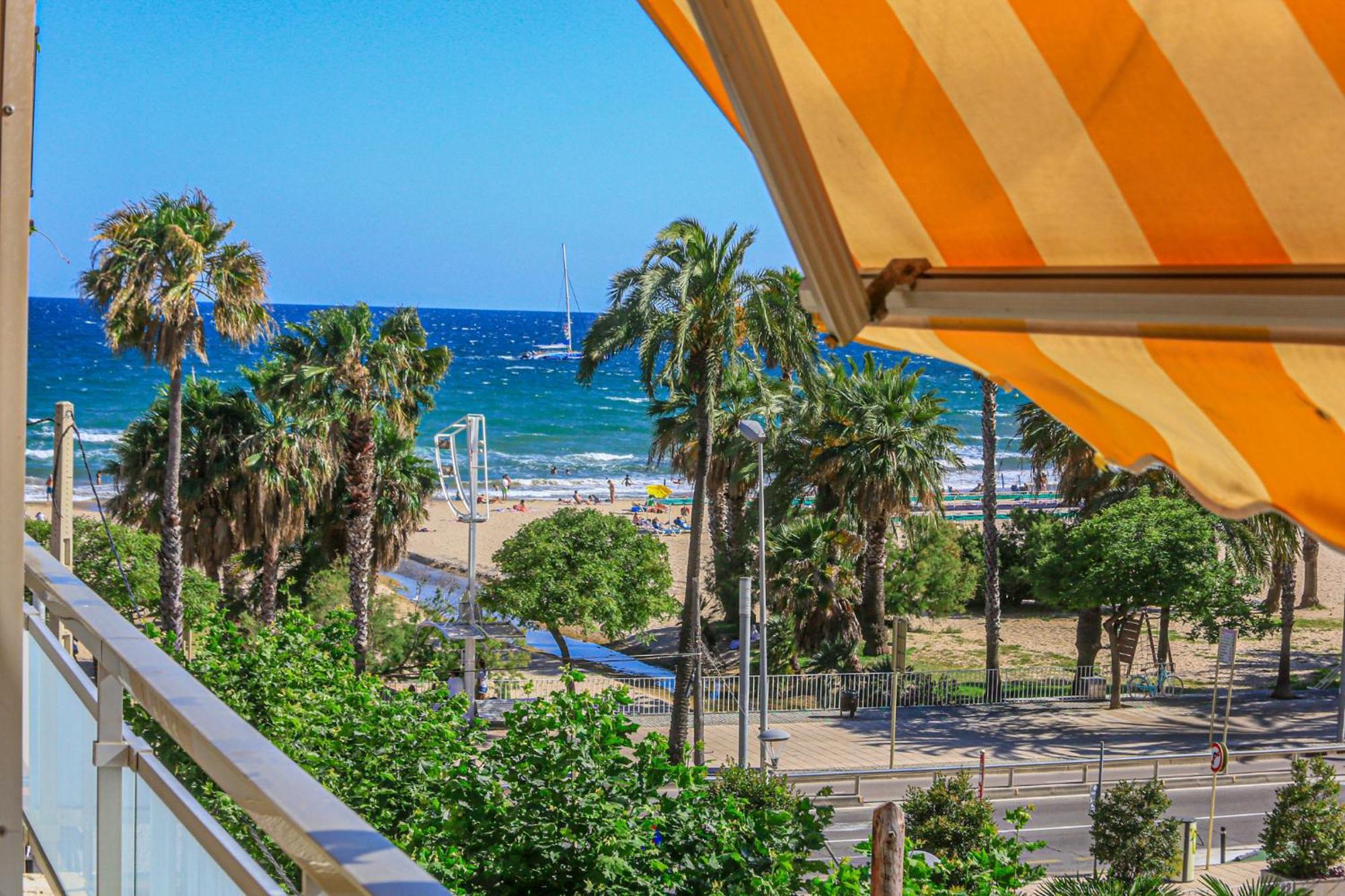 Aquarium - Only Families Apartment Cambrils Luaran gambar